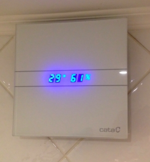 Накладной вентилятор Cata E 120 GTH (Таймер, датчик влажности, термометр, дисплей)